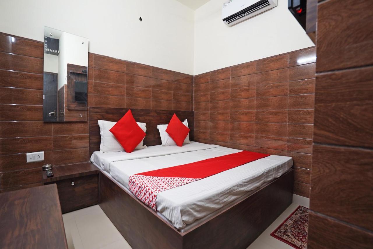 Hotel O Shri Sai Guest House Delhi  Eksteriør billede