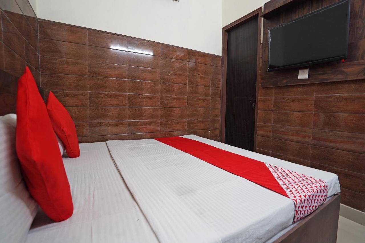 Hotel O Shri Sai Guest House Delhi  Eksteriør billede