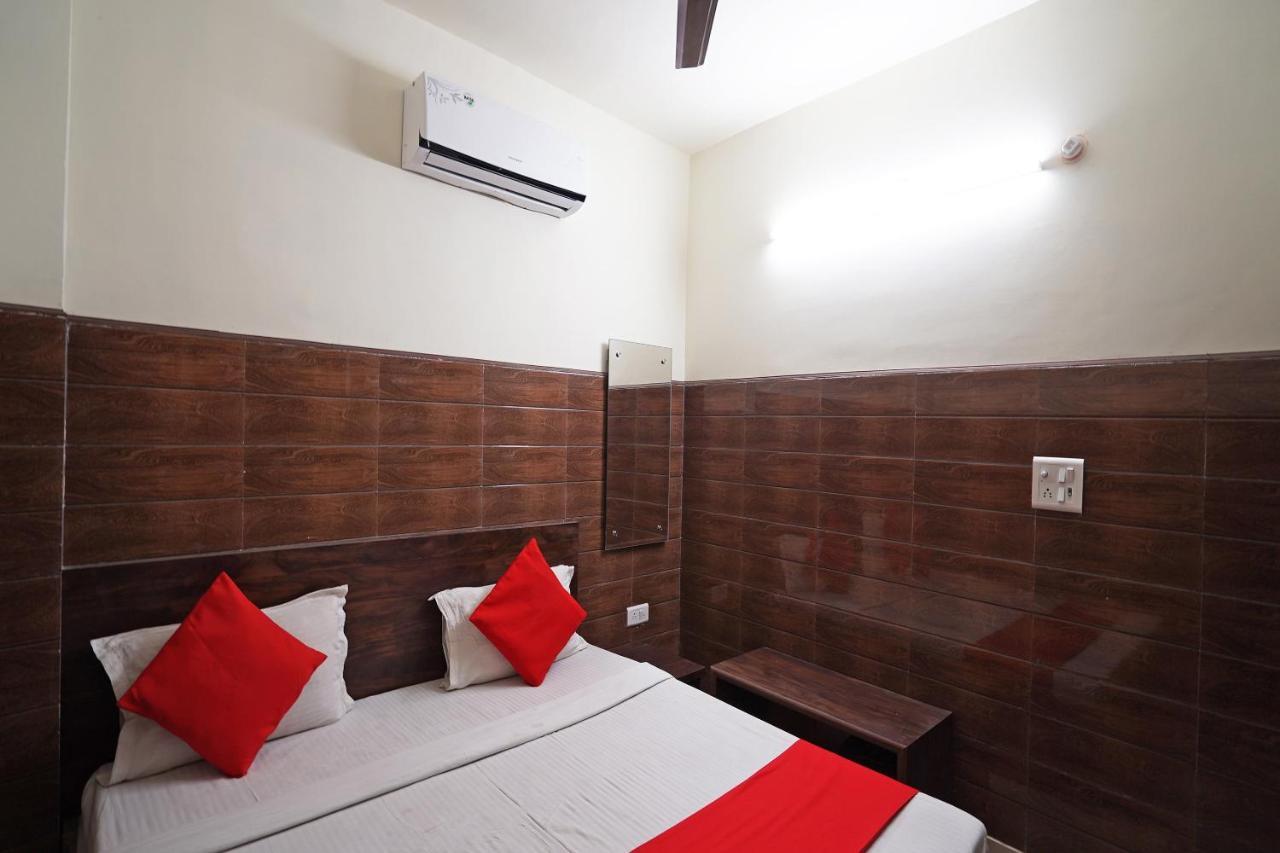 Hotel O Shri Sai Guest House Delhi  Eksteriør billede