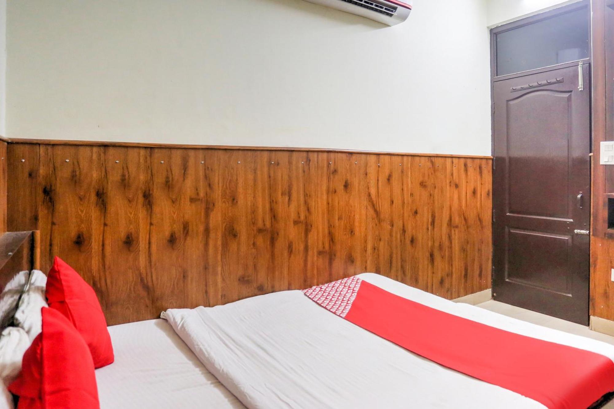 Hotel O Shri Sai Guest House Delhi  Eksteriør billede