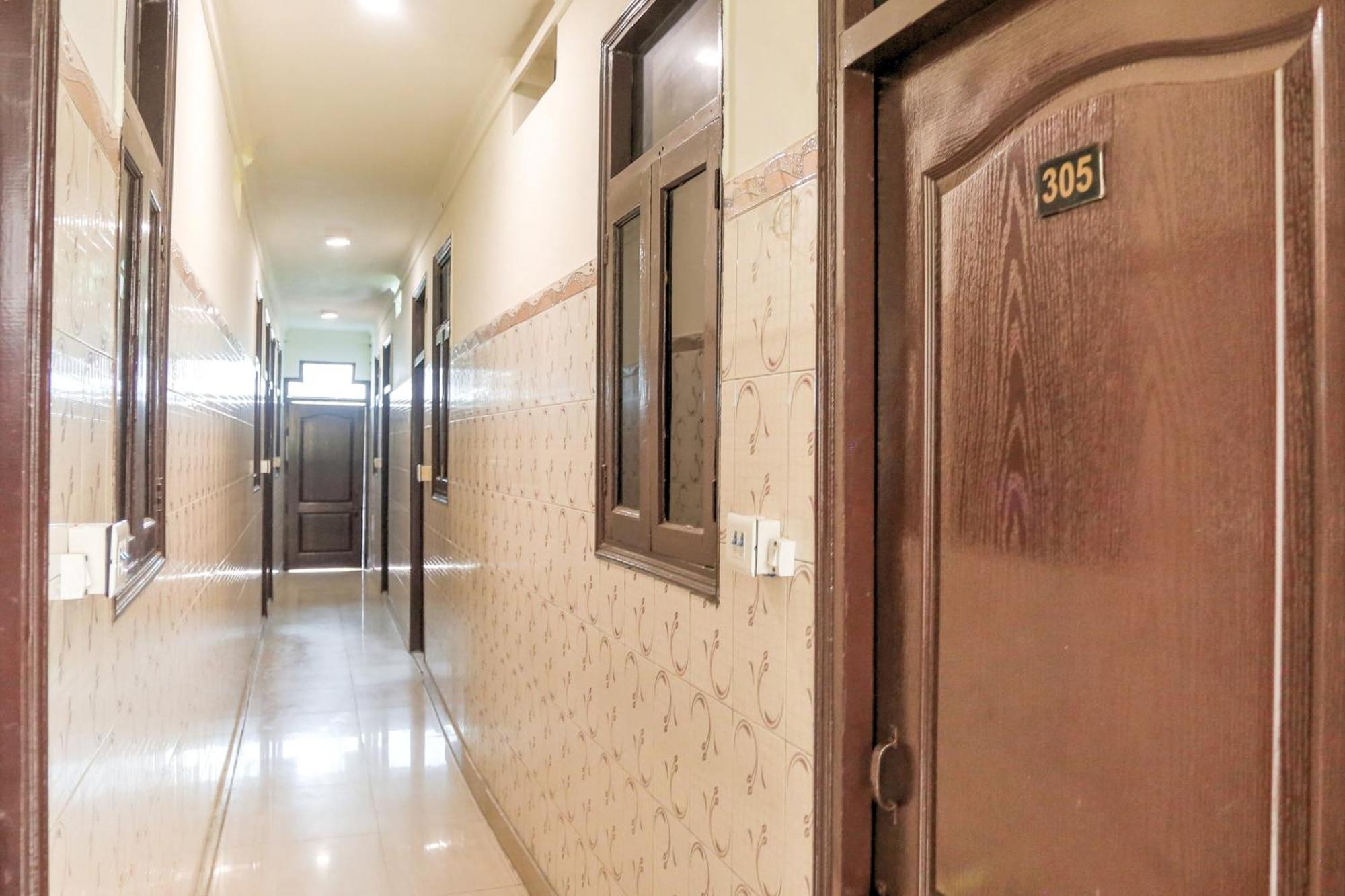 Hotel O Shri Sai Guest House Delhi  Eksteriør billede