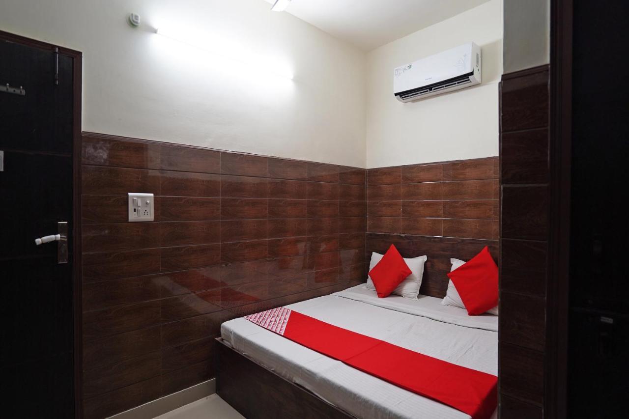 Hotel O Shri Sai Guest House Delhi  Eksteriør billede