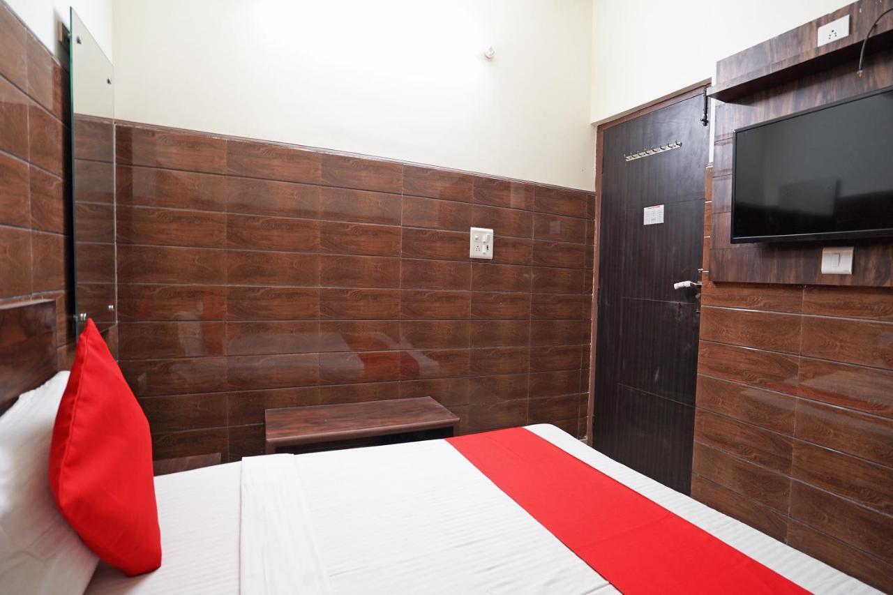 Hotel O Shri Sai Guest House Delhi  Eksteriør billede