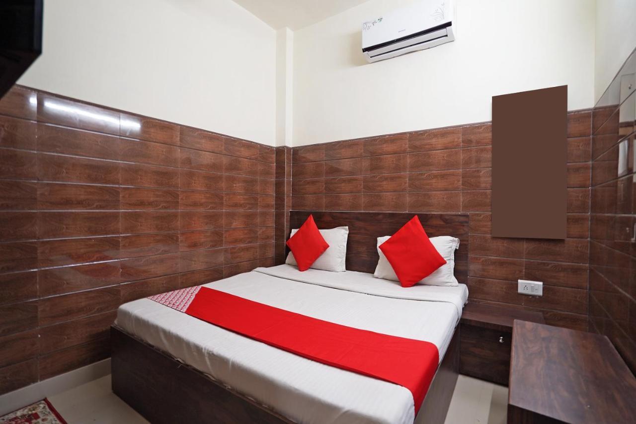 Hotel O Shri Sai Guest House Delhi  Eksteriør billede